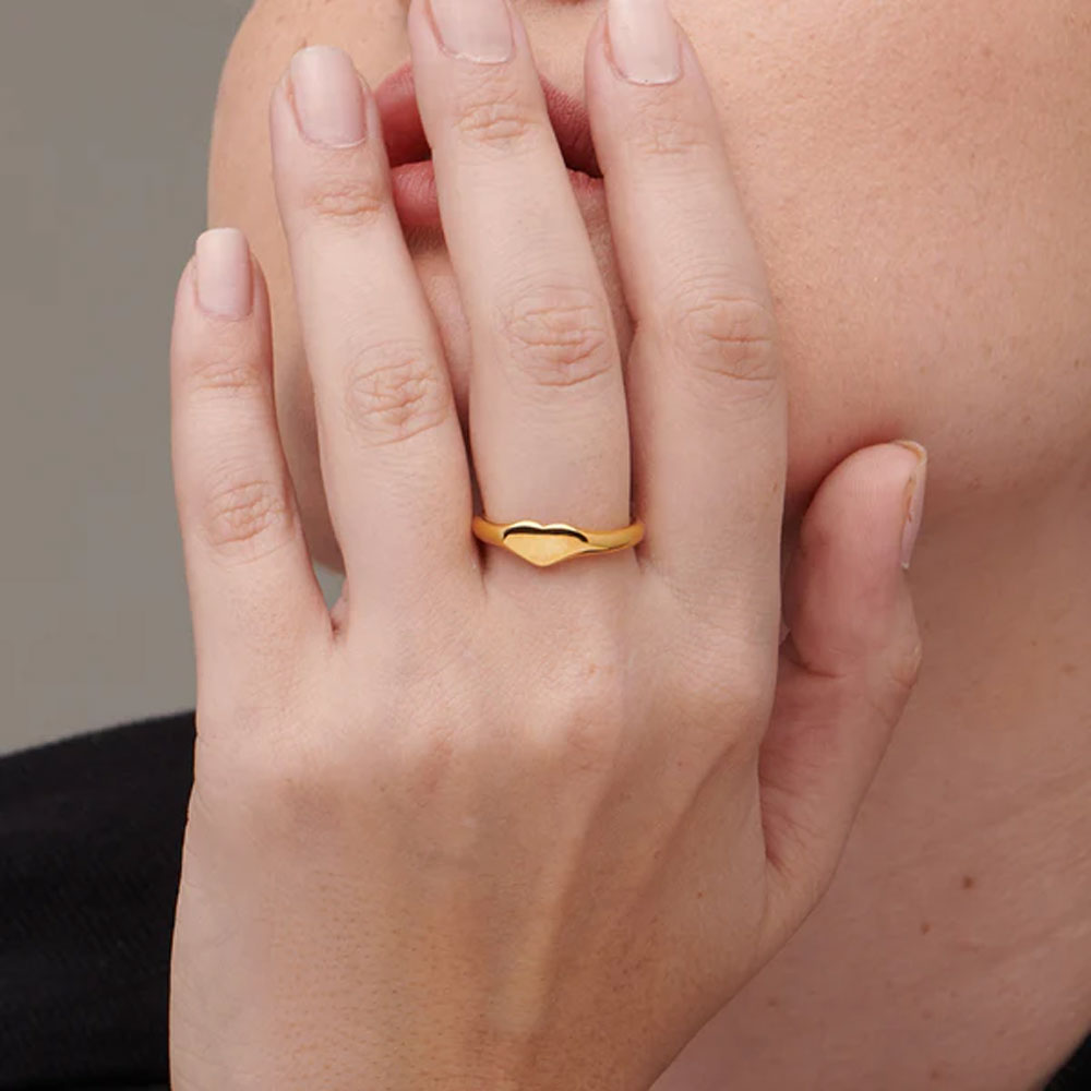 14K Gold Hand Engraved Ring [2.5mm width] Old English Design - Barrel